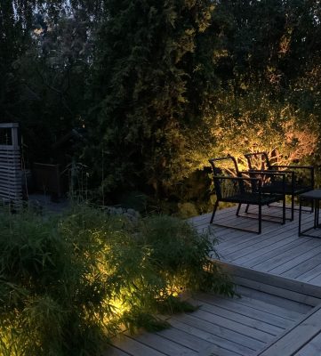 Trädgård i Stäket fick ny belysning